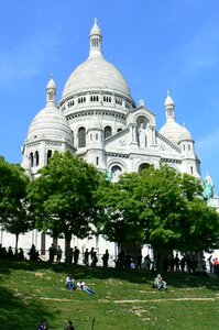 Montmartre monument dome photo