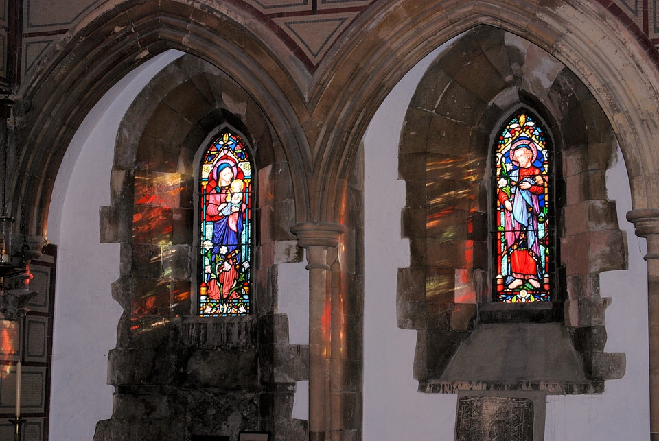 Reflection glass stained