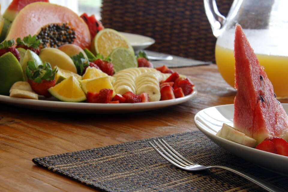 Juice table fruit