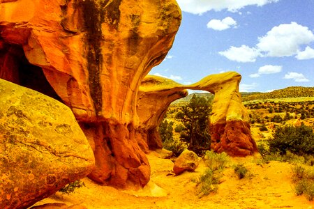 Landscape rock attraction