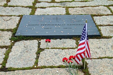 Washington memorial headstone