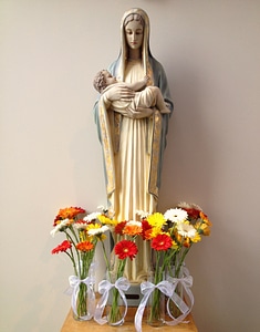 Mother statue catholic