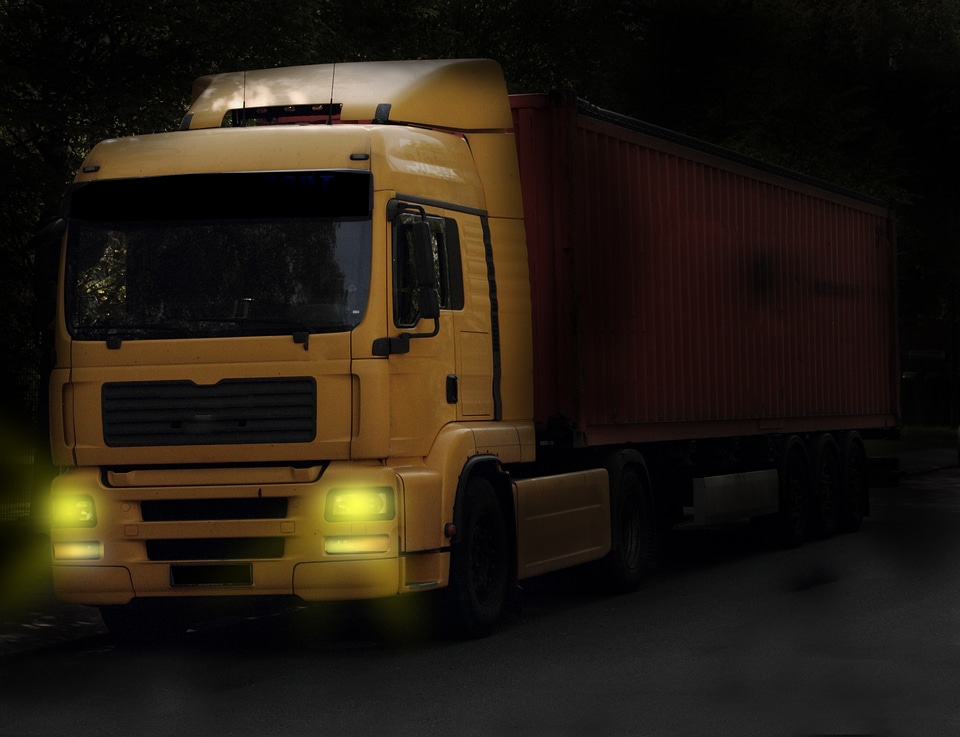 Transport traffic yellow