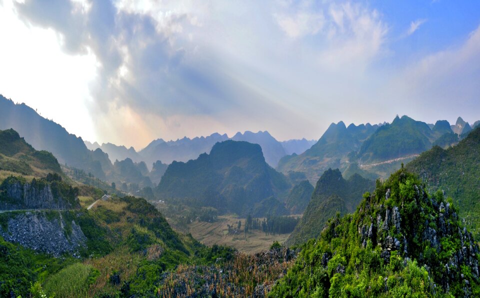 Scenery mountai range in the early morning