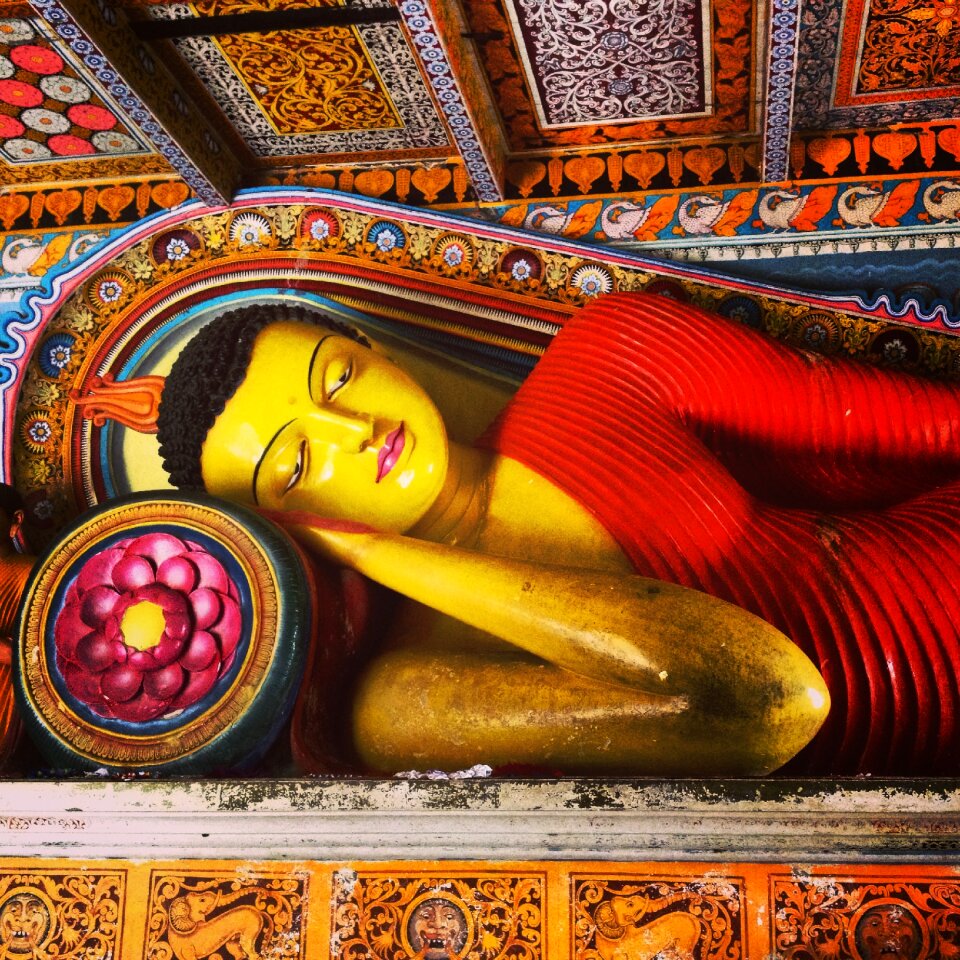 Religion buddhism gold