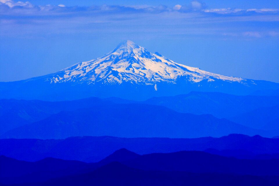 Cascade mountains mountain dusk