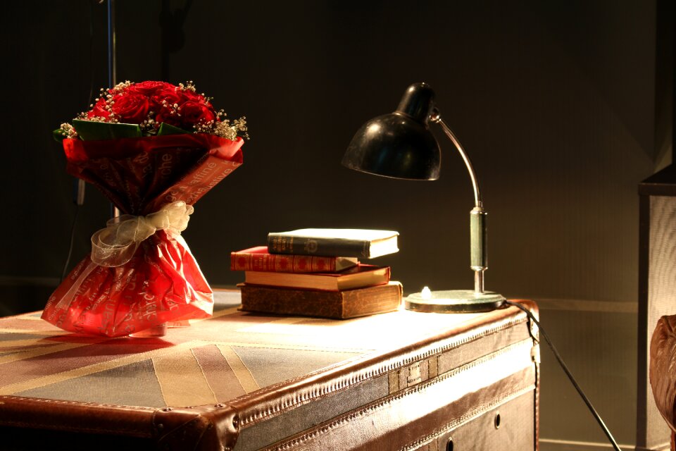 Atmosphere ebook lamp
