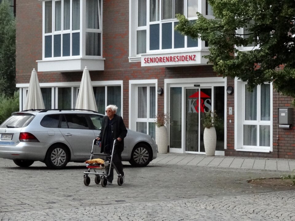 Rollator age retirement home