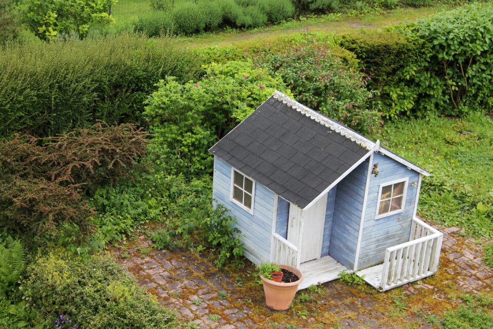 Garden hut spring view