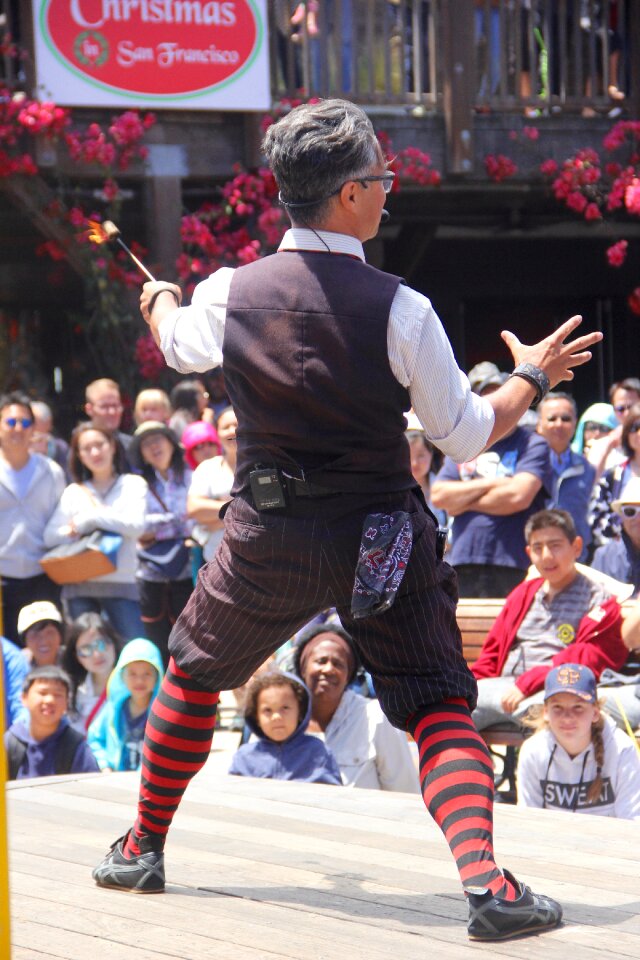 Performance stage entertainment