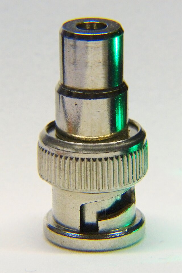 Plug metal measuring adapter