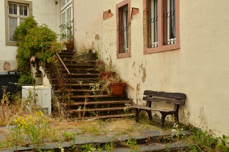 Trap bank old