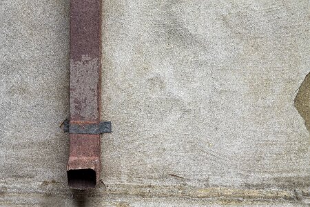 Grunge pipe