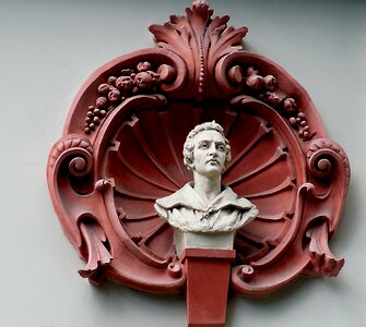 Bust ornament decoration
