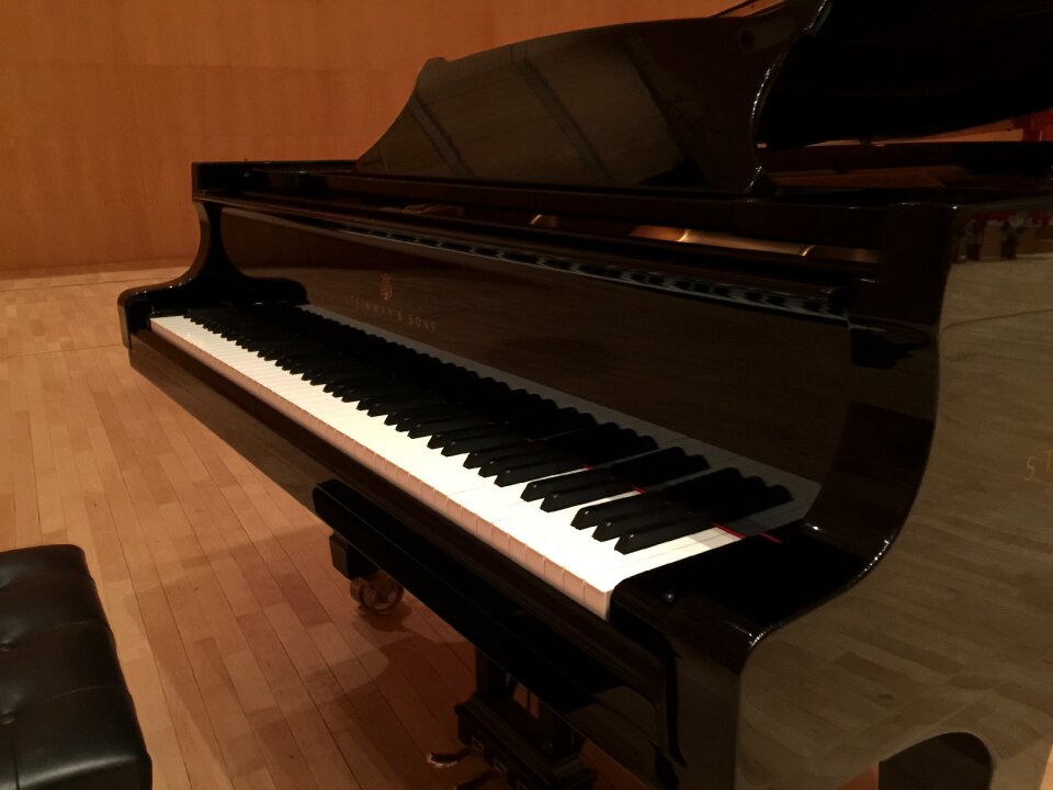 Piano concert hall steinway