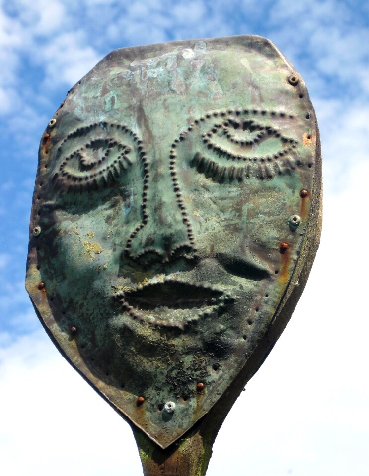 Portrait sculpture metal