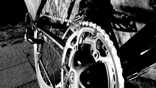 Flywheel chain mechanism