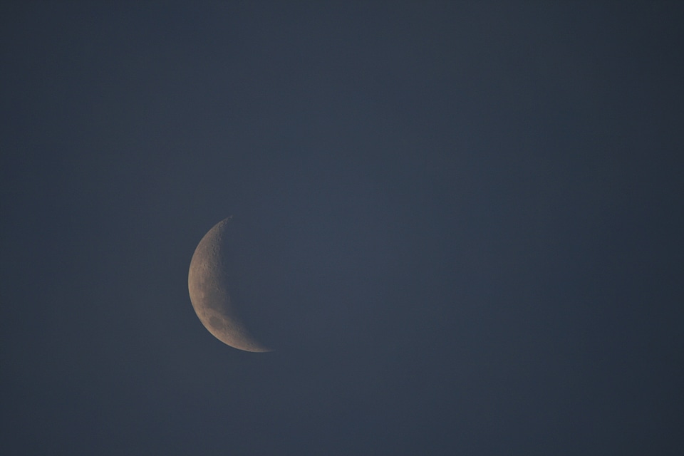 Sliver orbital light