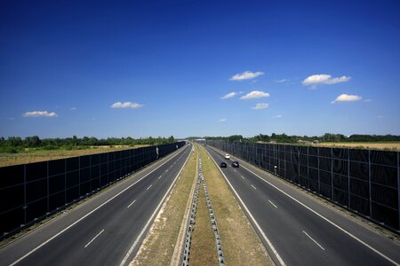 Way acoustic screens lanes