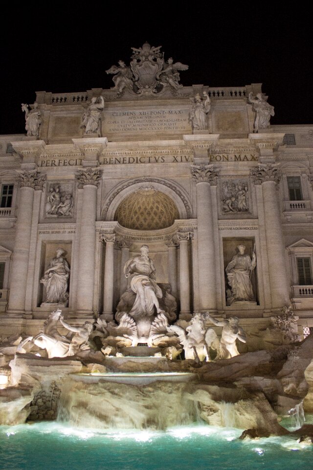 Trevi night lit up