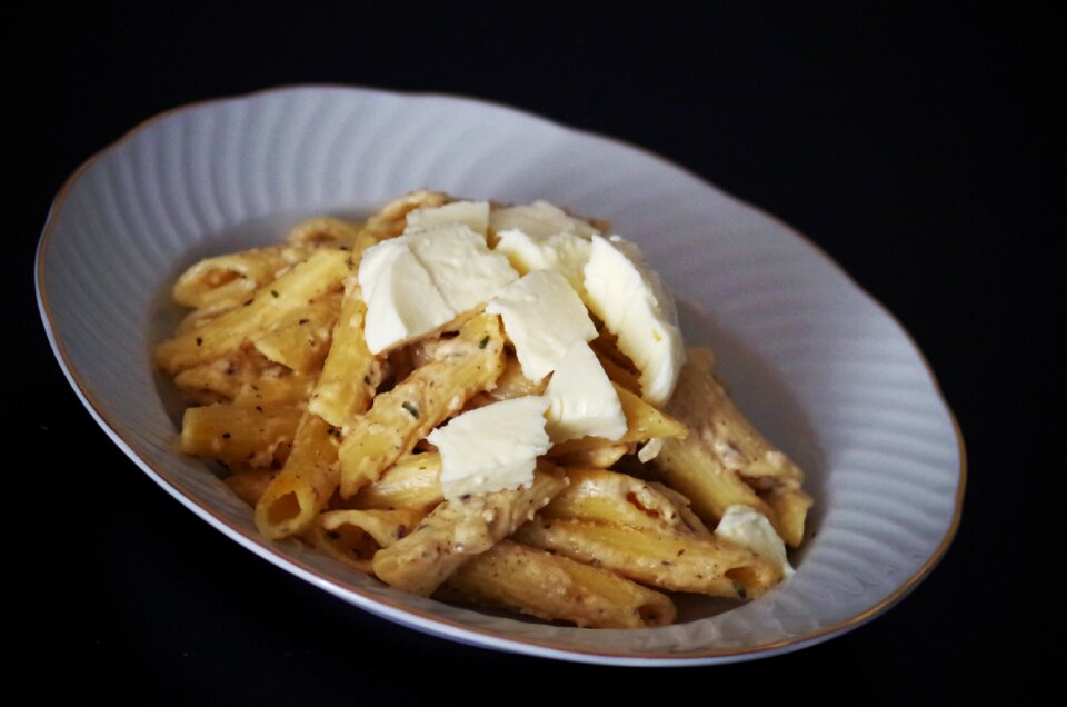 A bowl cooking sliac