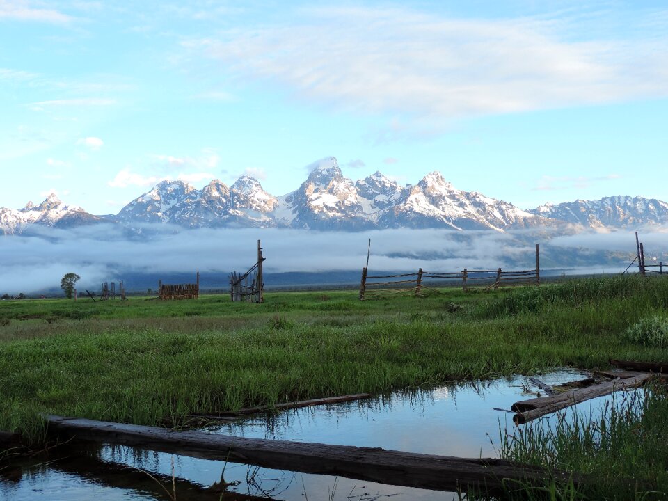 Sunrise mormon row