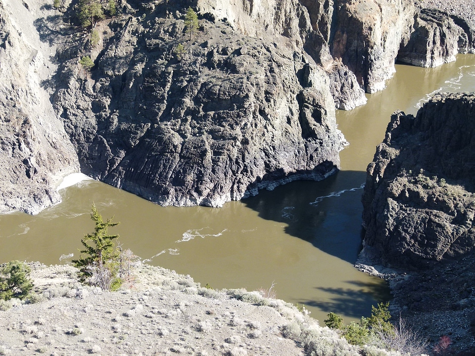 Flowing water gorge photo