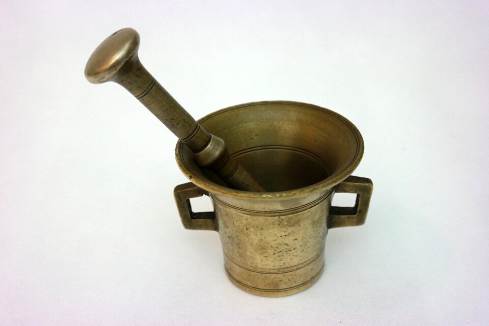 Mortar bronze antiques