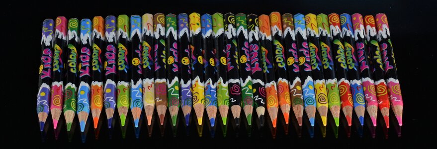 Pens crayons color