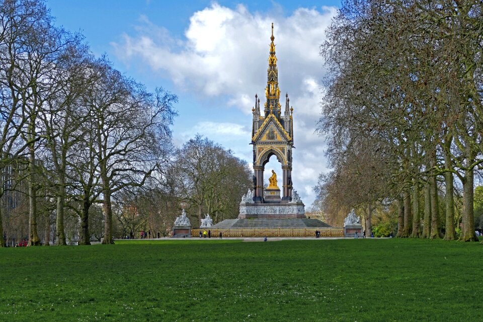Hyde park prince albert memorial england
