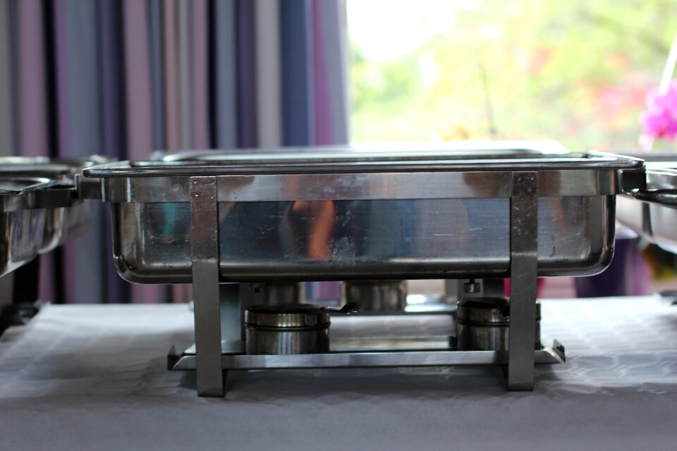 Catering buffet container