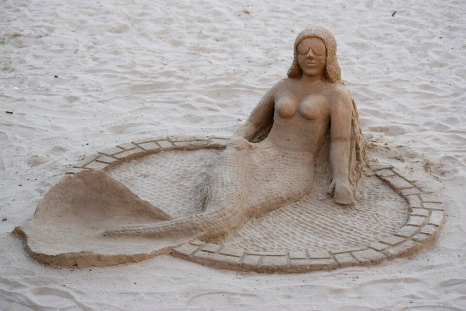 Sunny sand