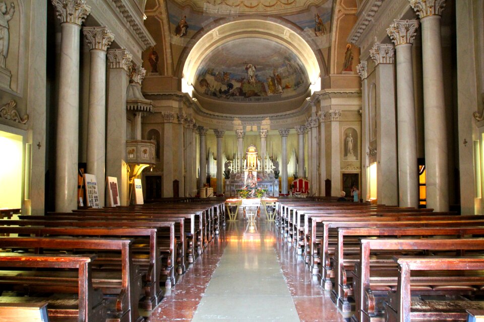 Altar chapel pray photo