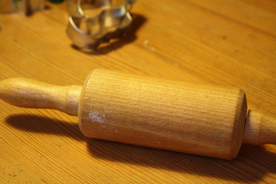 Roll of dough wood bake