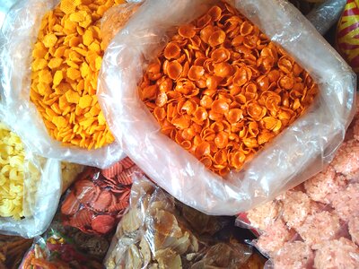 Food colour cracker