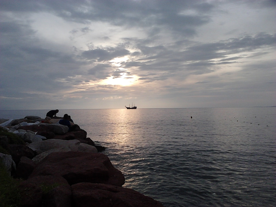 Sky calm horizon