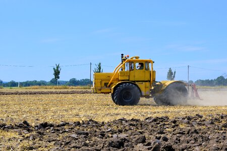 Agricultural machine tractors tug