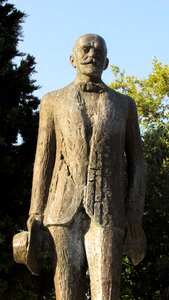 History statue sculpture