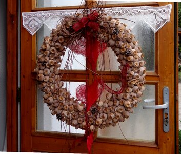 Wreath seed capsules decoration