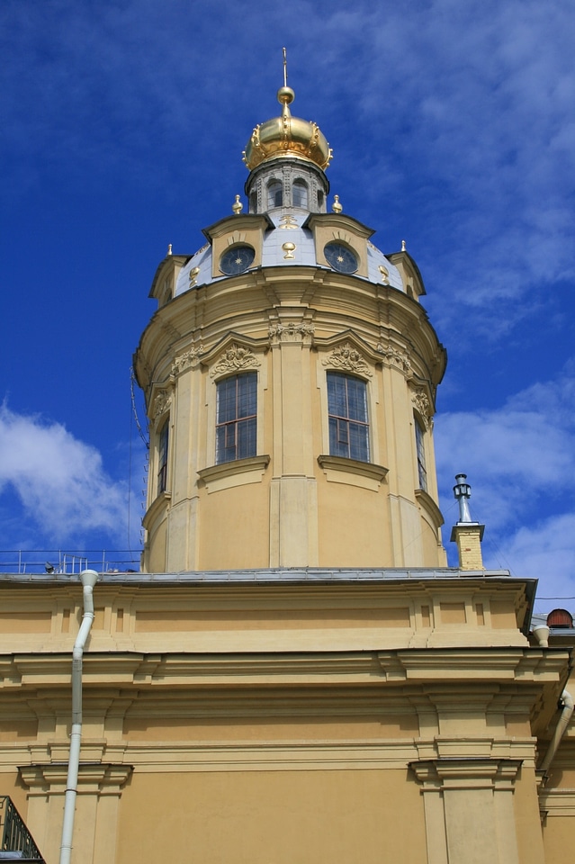 Architecture tower rotund