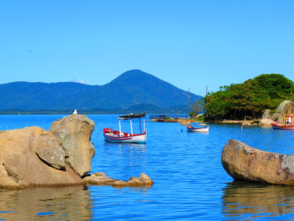 Wooden boat florianópolis mountain