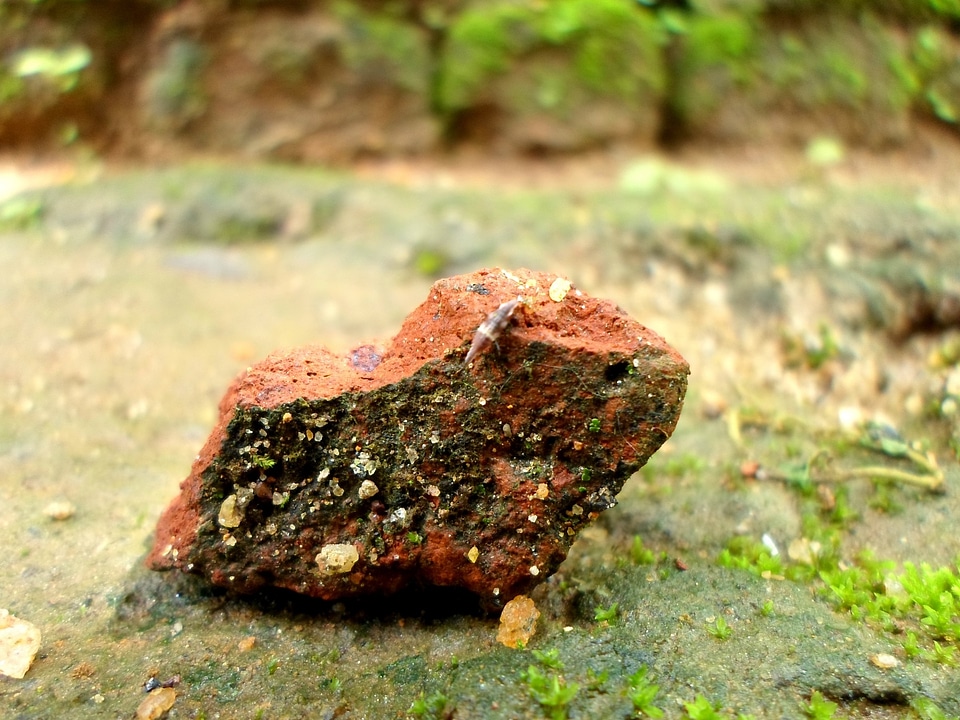 Rough minerals matter photo