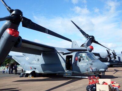 Mv-22 vertical photo