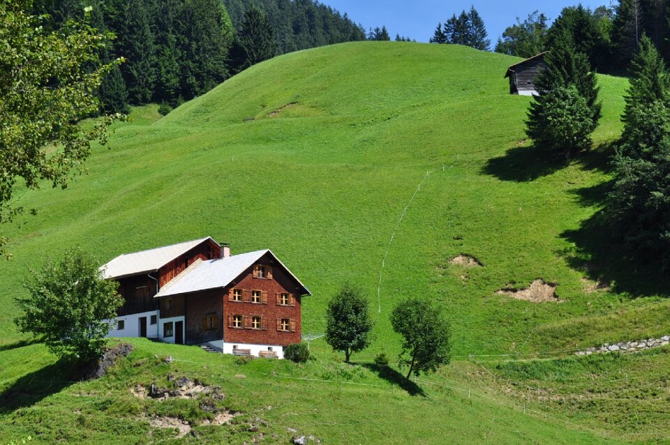 House landscape mountain landscape