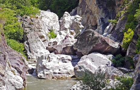 La roya mountain river polished