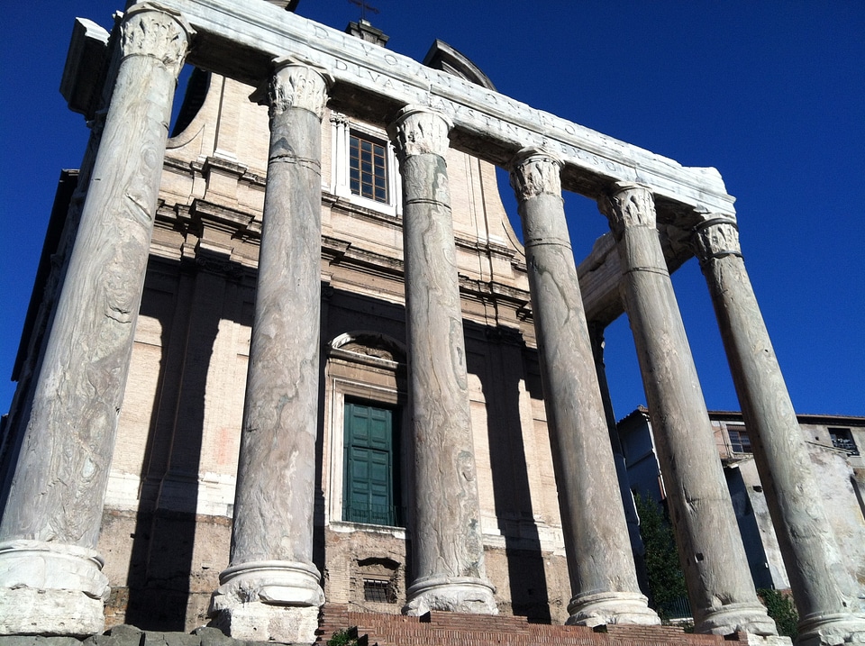 Landmark culture ruins