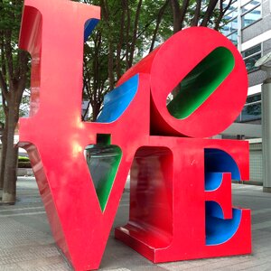 Sculpture art robert indiana