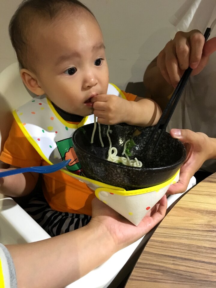 Feed parents child