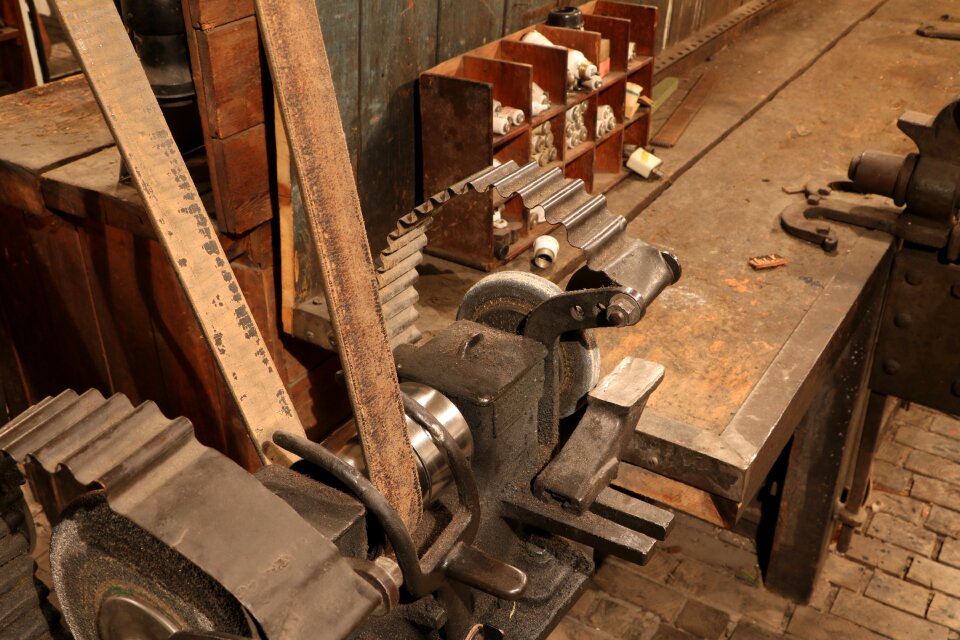 Machine mechanism factory