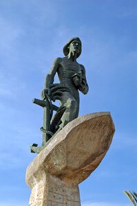 Marine fisherman monument